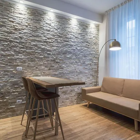 Easylife - Elegante E Moderno In Zona Garibaldi Apartamento