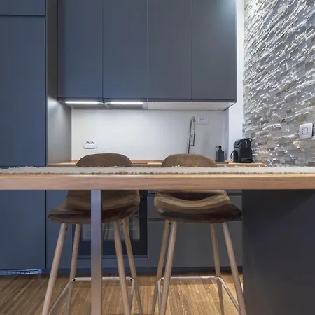 Apartamento Easylife - Elegante E Moderno In Zona Garibaldi
